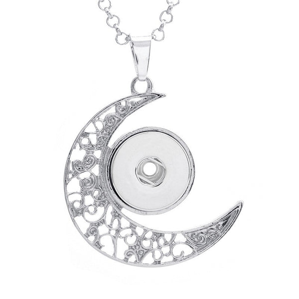 Moon Necklace in Silver