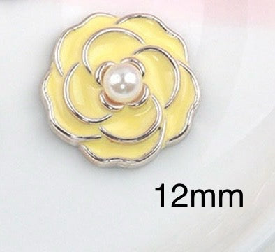 Little Lola 12mm Camellia Snap in Yellow
